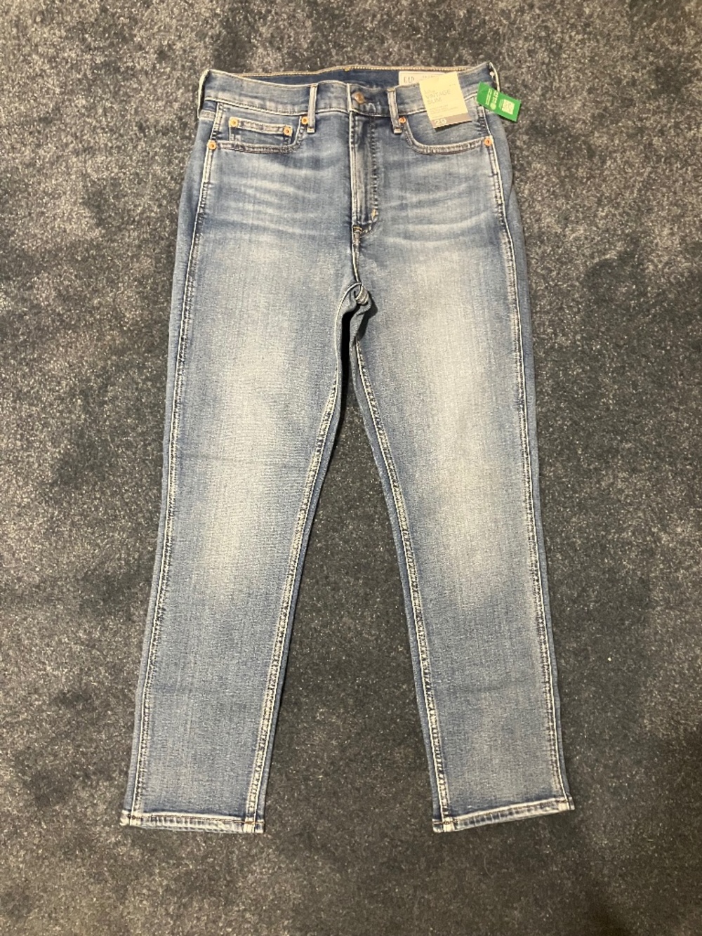 NWT Gap Vintage Slim High Rise Jeans (Size 29/8)- Medium Indigo Wash